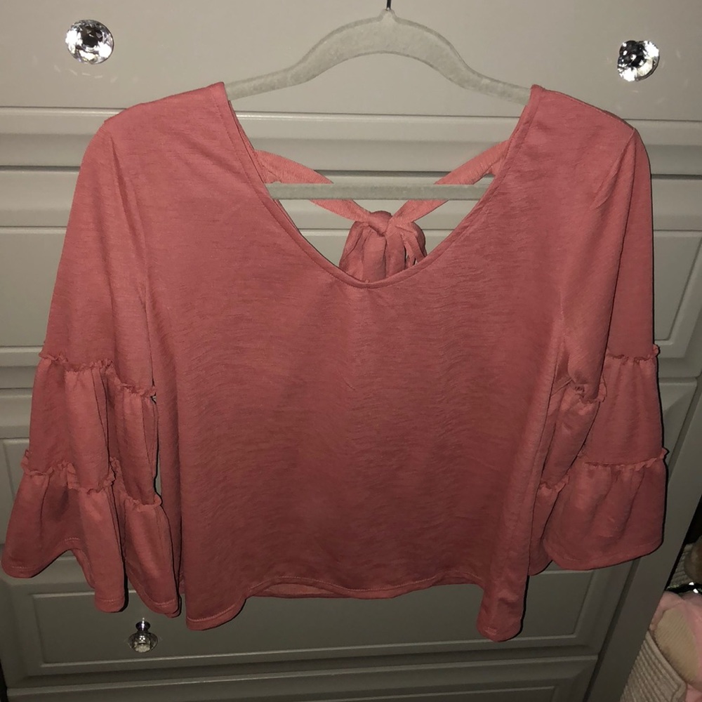 Soft cotton bell sleeve shirt 🎀